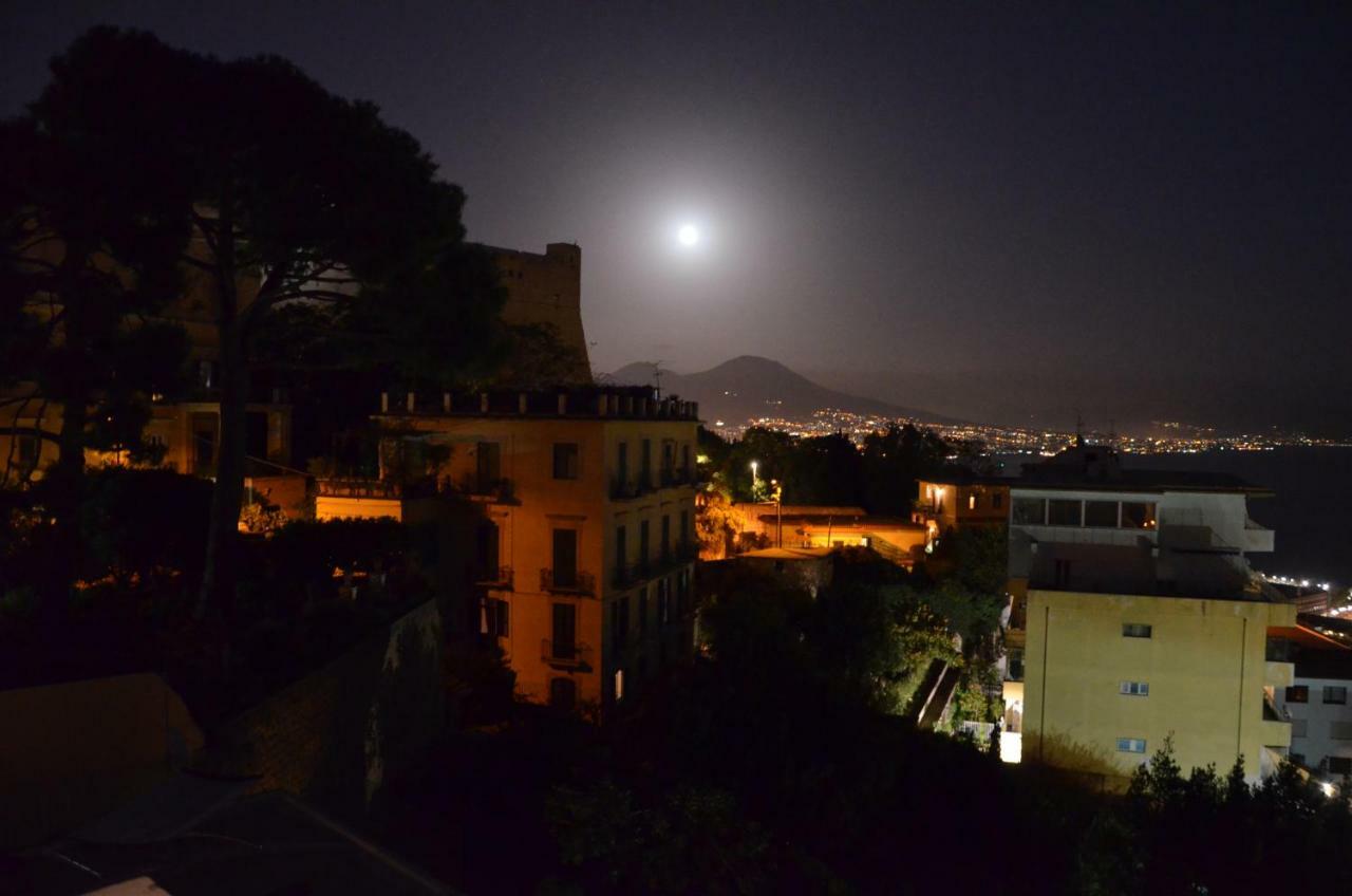Appartamento Panoramico "Il Glicine" Nápoles Exterior foto