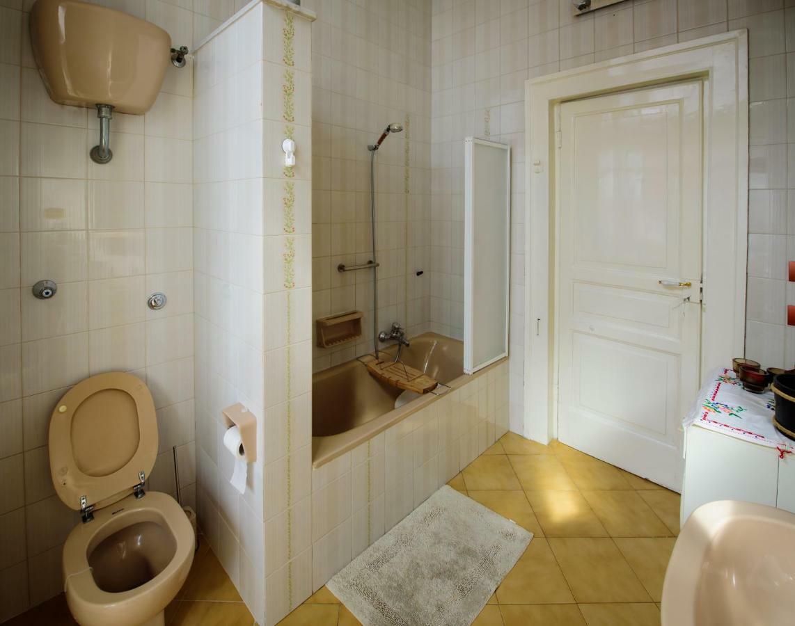 Appartamento Panoramico "Il Glicine" Nápoles Exterior foto